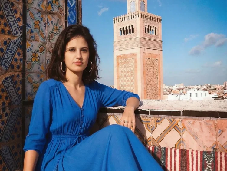 Stylish women’s travel outfits suitable for Tunisia